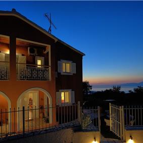 3 bedroom villa with pool & sea & mountain views, Episkepsi, sleeps 7